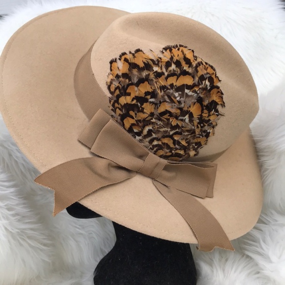 Vintage Tan wool/felt  hat by Fabini New York